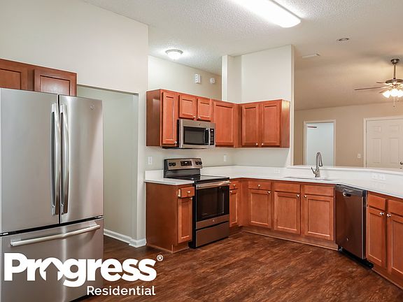 4th image of 1734 Ashwood Cir