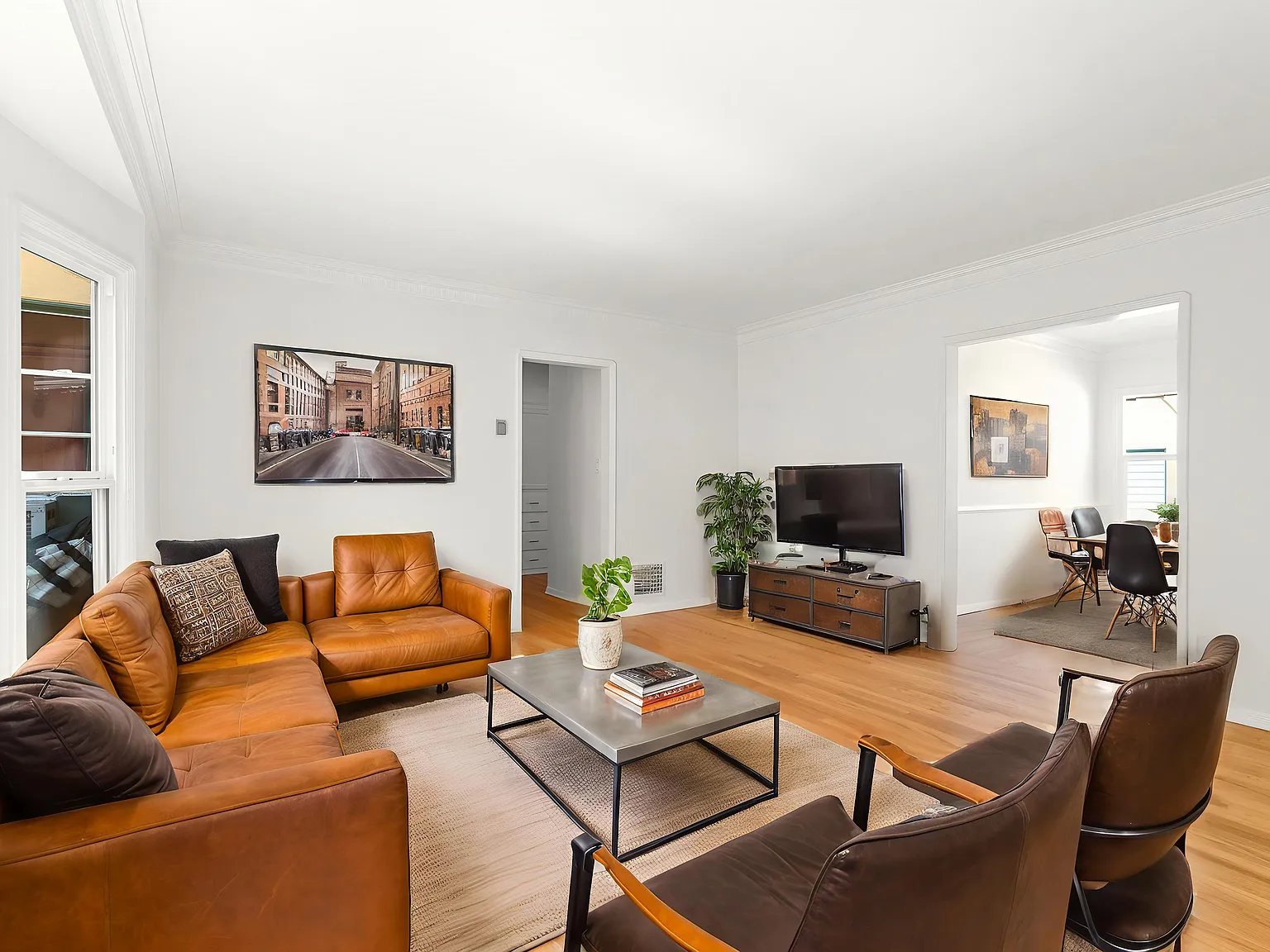 2 bed, 1.5 bath, 900 sqft, $3,400 — Photo 3