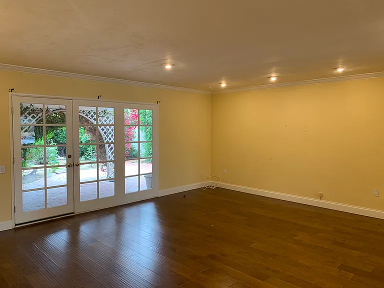 11834 Kingston St — Photo 4