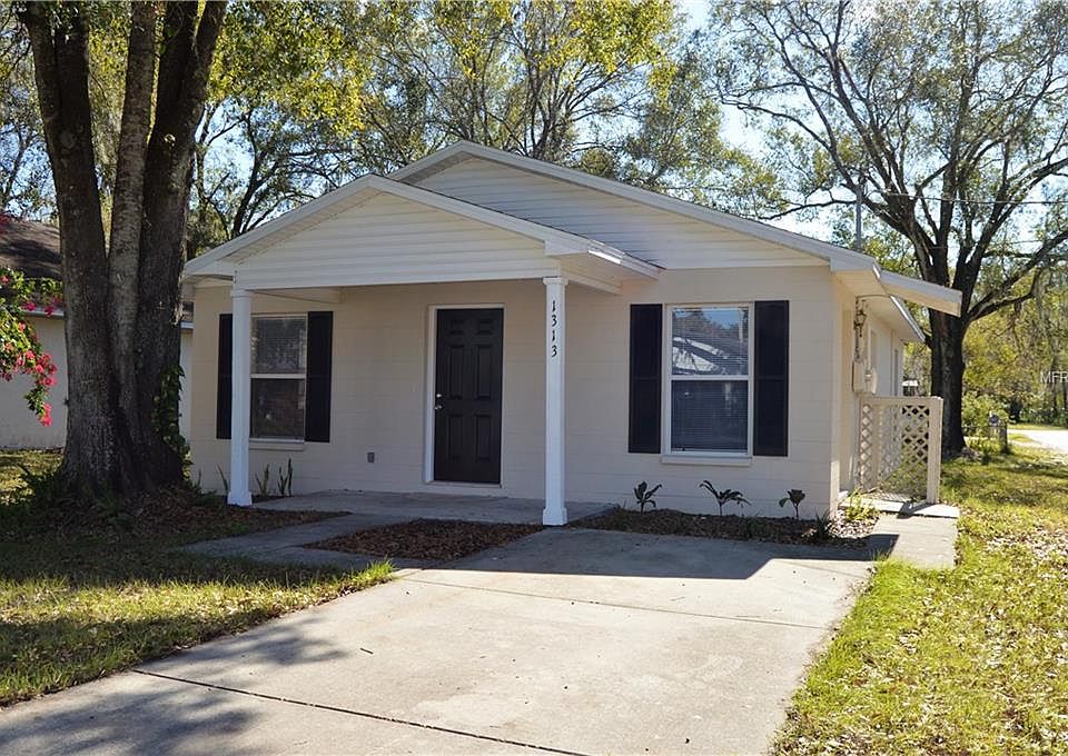 1st image of 1313 Louisiana St