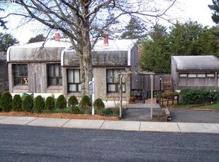 138 W Washington St, Cannon Beach, OR 97110
