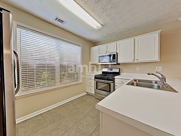 5th image of 1446 Glenover Cir