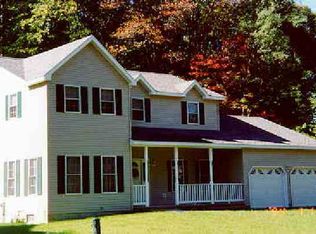 21 Queensgate Dr, Greenwich, NY 12834