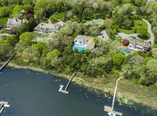 24 Cedar Ln, Remsenburg, NY 11960