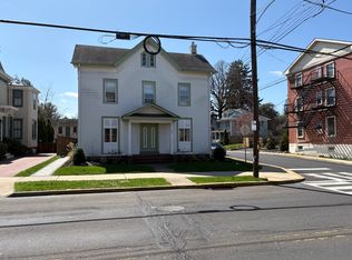 200 Washington Ave APT 3, Newtown, PA