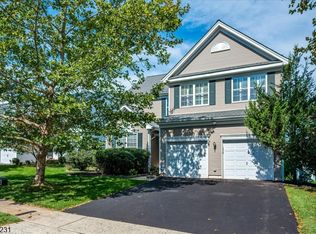 4 Avery Ct, Bridgewater Twp., NJ 08807