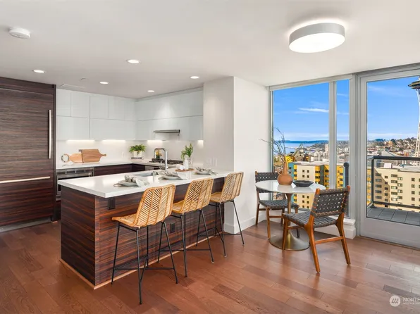 583 Battery Street #2103N, Seattle, WA 98121