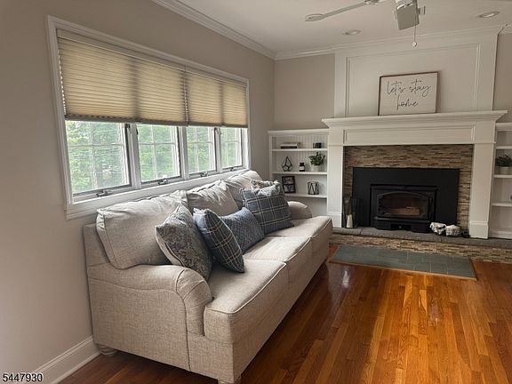 2nd image of 37 Brookdale Rd