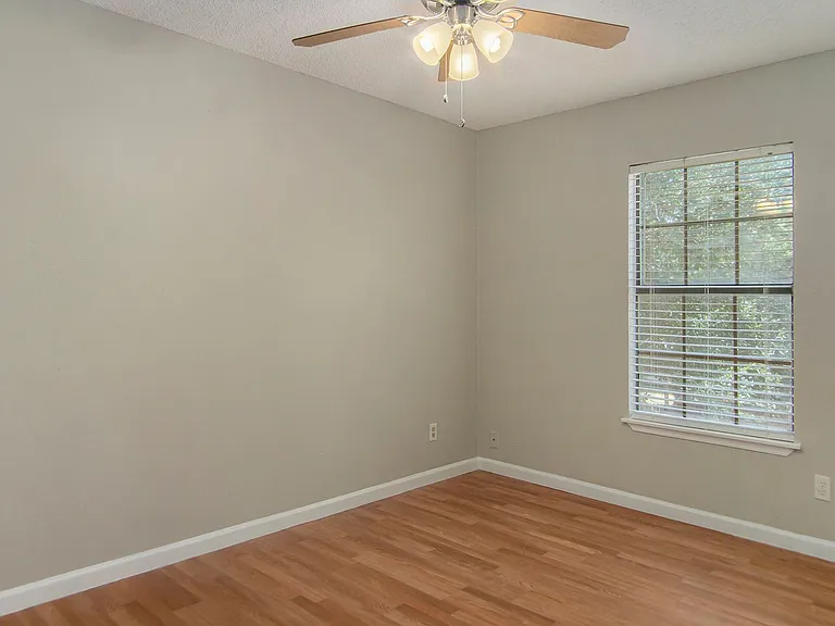 2541 Galemeadow Dr — Photo 15