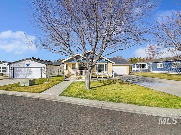 2nd image of 910 Moonglo Rd Space 14