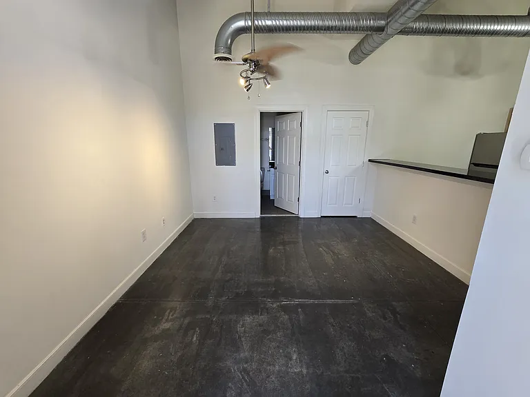 302 Goshen St #106 — Photo 7
