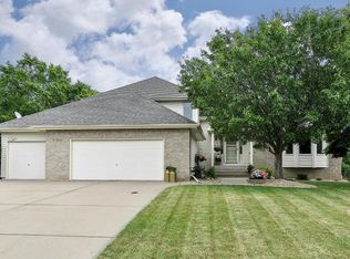 17583 82nd Pl N, Maple Grove, MN 55311