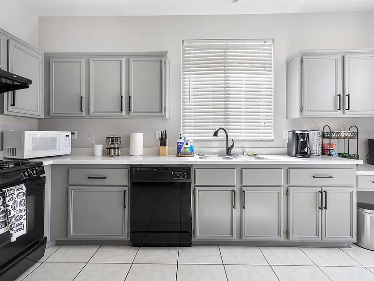 8074 Palace Estate Ave — Photo 19
