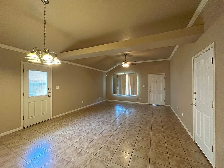 1204 Powder River Dr. — Photo 4