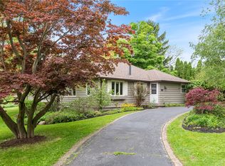 5787 Barnes Rd, Canandaigua, NY 14424