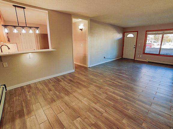 5th image of 326 N Main St #12
