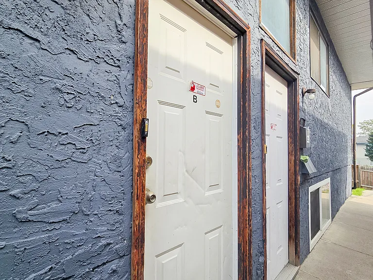 1515 36th St SE — Photo 15