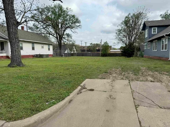 719 W 2nd Ave, El Dorado, KS 67042