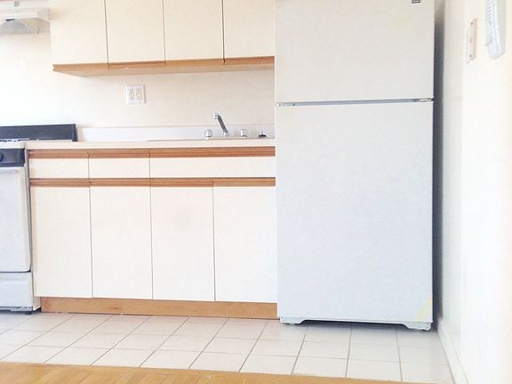 2nd image of 480 Saint Marks Ave APT 609