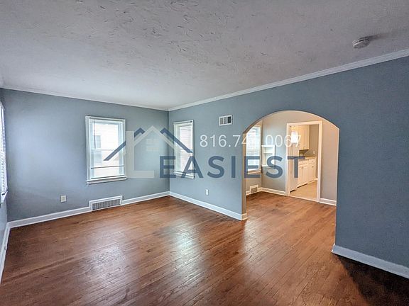 2nd image of 5725 Park Ave