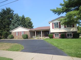 6245 Atkins Rd, Troy, MI 48085