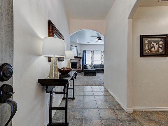 4th image of 17308 Avila Ln