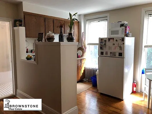 Rented by Brownstone Real Estate | media 4