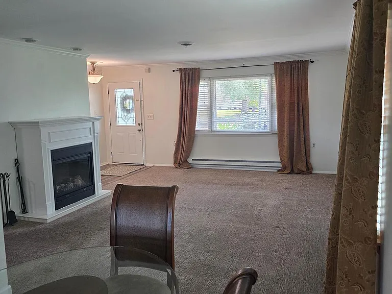 29 Marlborough Dr — Photo 3