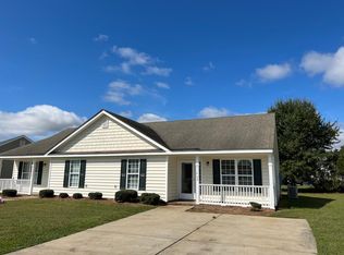 1104 Crescent Meadows Dr #B, Nashville, NC 27856