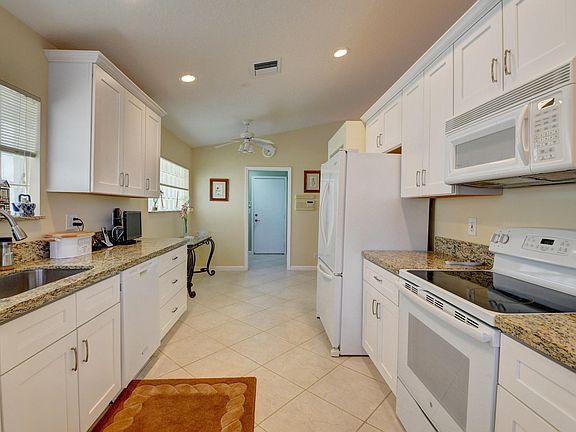 5th image of 12755 Coral Lakes Dr