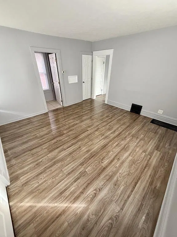 723 Mason St — Photo 2