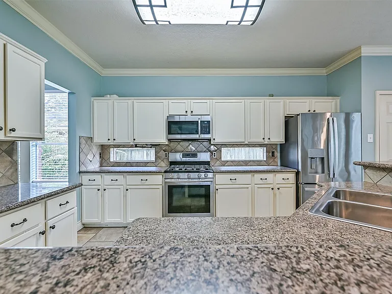 2714 Safe Harbour Cir — Photo 14