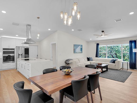 2nd image of 29162 Bougainvillea Ln