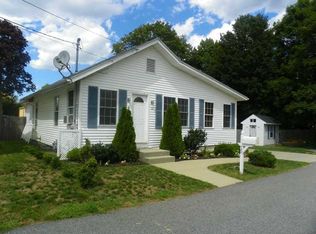 15 Brow St, Warwick, RI 02889