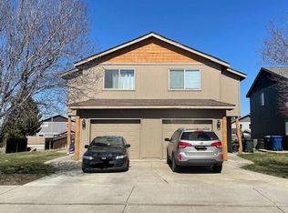 20074 Sally Ct UNIT 2, Bend, OR 97702