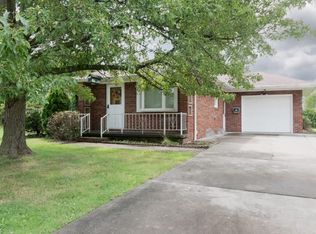 2136 Beechwood St NE, Warren, OH