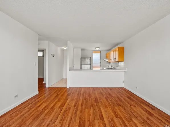 3030 Ala Ilima St APT 301, Honolulu, HI 96818