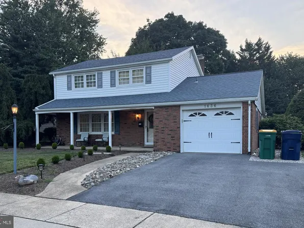 1636 Westwood Rd, Wyomissing, PA 19610