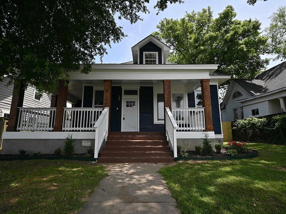 1st image of 1015 Barber St