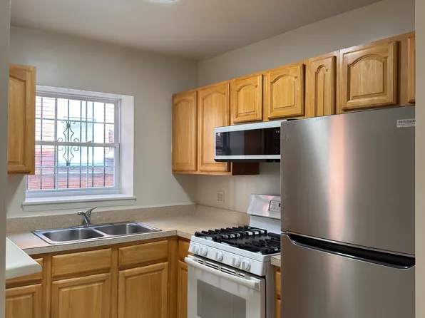 (undisclosed Address), Bronx, NY 10466