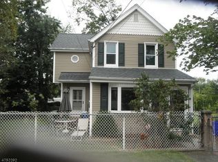 121 Orchard St, Garfield, NJ 07026