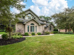7911 Spring Mill Dr, Canal Winchester, OH 43110