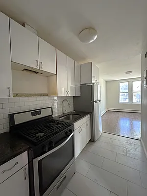 Rented by Pear NYC LLC | media 9