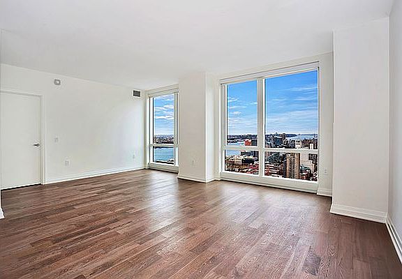 3rd image of 460 W 42nd St APT 58N