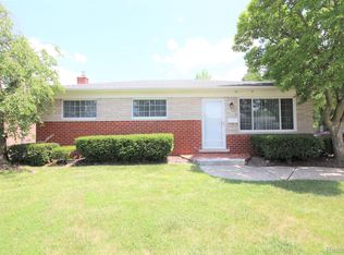 31466 Gloede Dr, Warren, MI