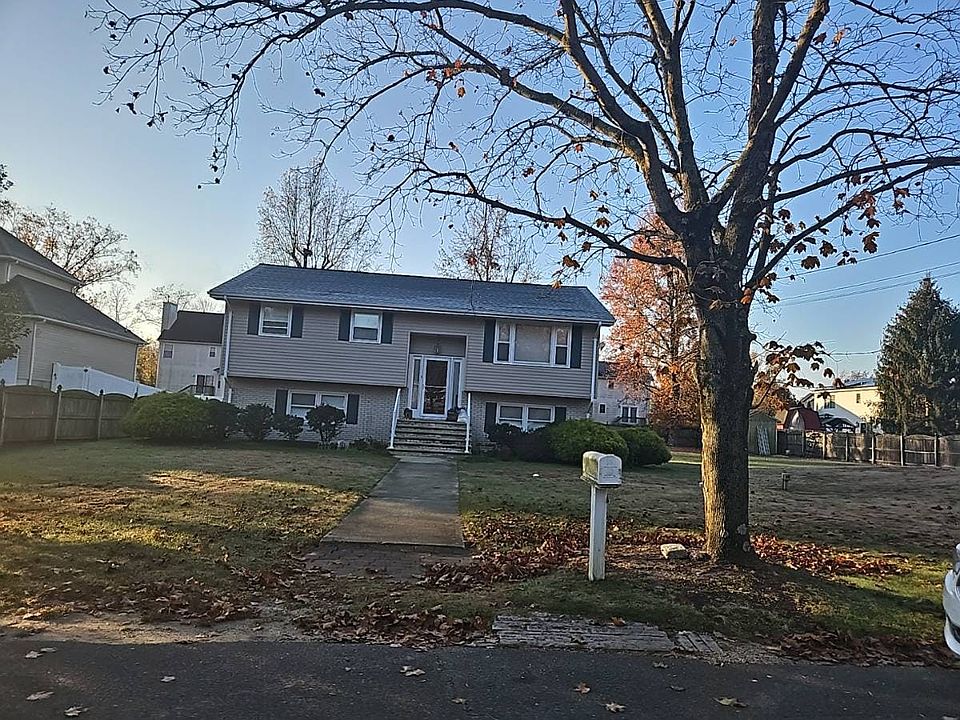 1st image of 4 Rossi Rd
