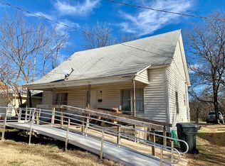 210 E St SE, Ardmore, OK 73401