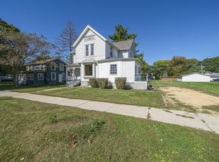 704 Jefferson St, Oregon, IL 61061