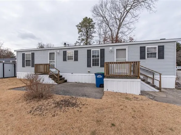 2 Lane #3, Coventry, RI 02816