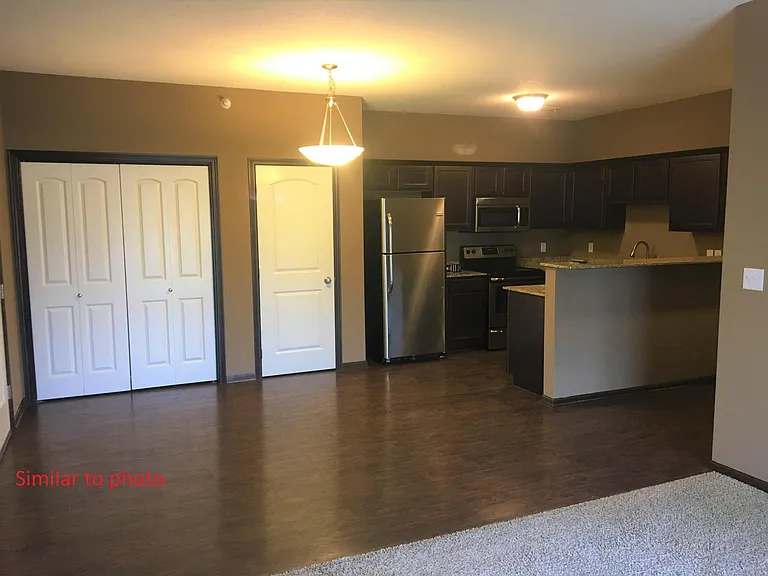 1211 NE Windsor Dr #202 — Photo 1